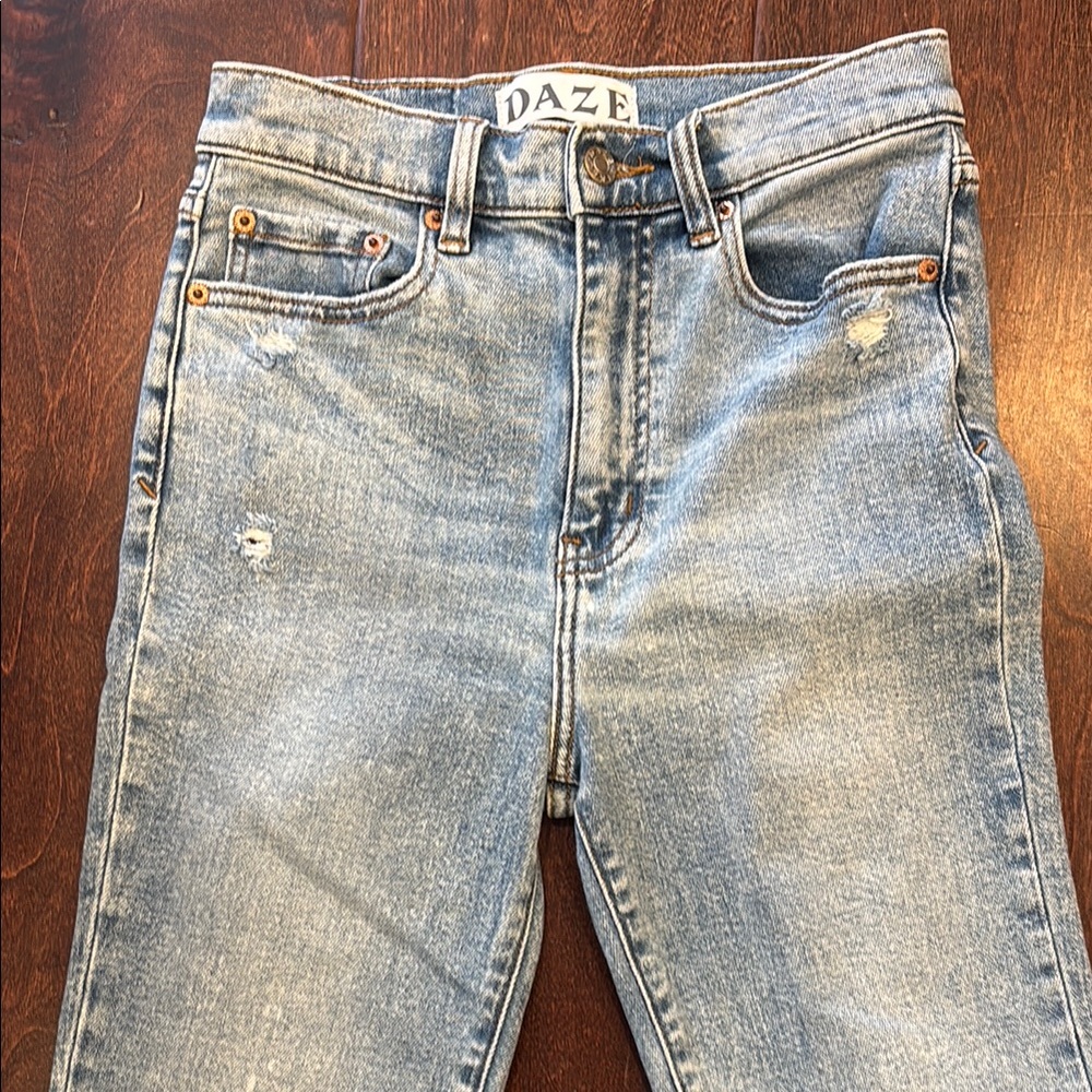 Daze Light Blue Distress Jeans